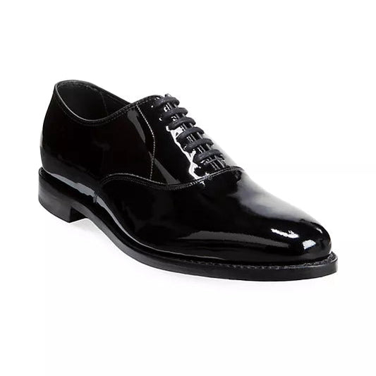 Allen Edmonds Carlyle leather Oxford shoes for men – front view