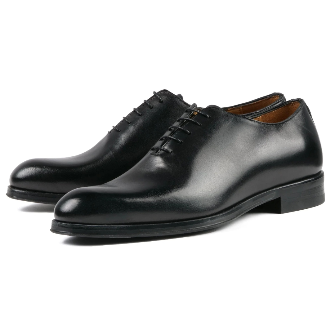 Black wholecut Oxford shoes