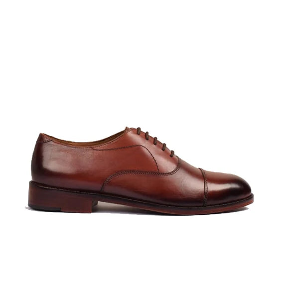 Italian leather captoe lace-up shoes – side profile