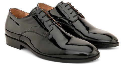 Elegant black Blake-stitched leather shoes with minimal stitching and a refined formal design