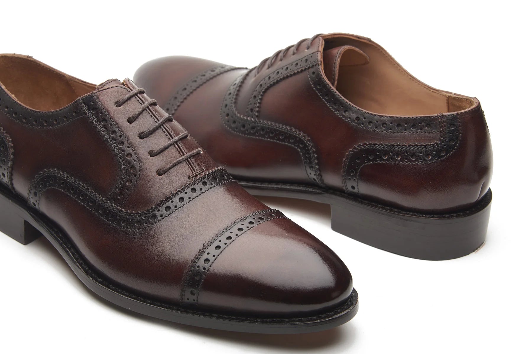 Classic brown quarter brogue shoes – close view
