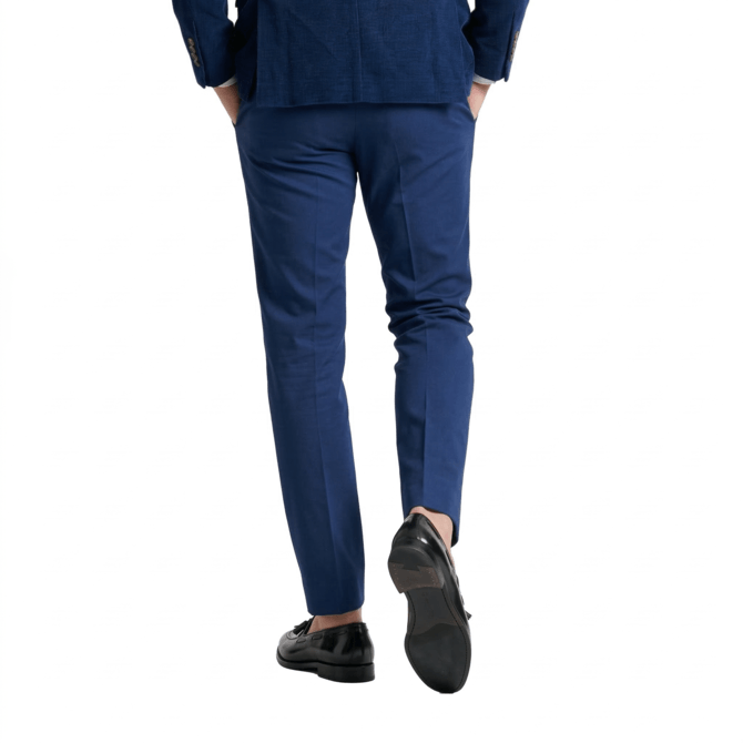 man-wearing-black-tassel-loafers-suit