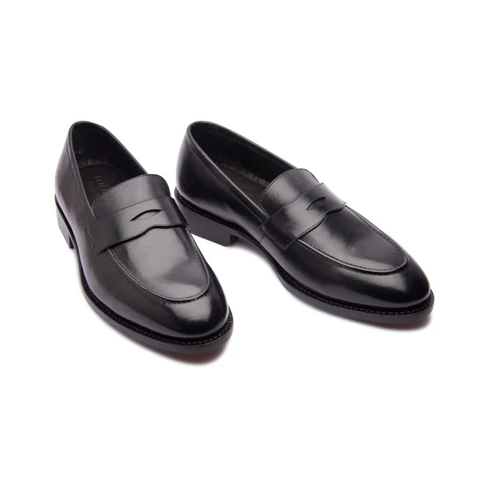 Aurus Penny Loafer – Classic & Versatile