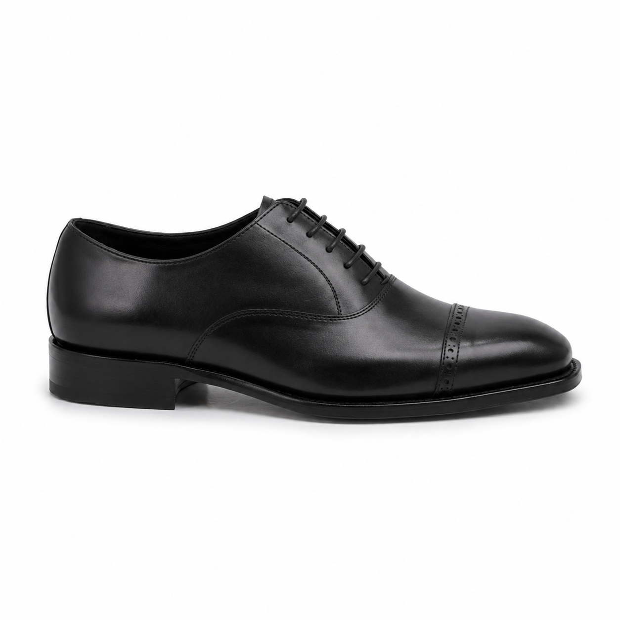 Side profile of a black leather Oxford formal shoe